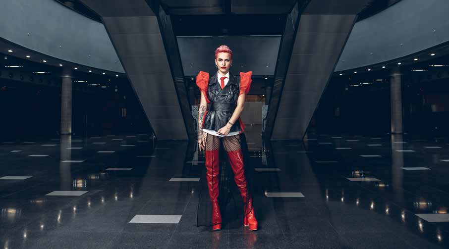 Diseño de Fabiola Ricci presentado en un escenario